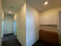 Sbf Center (D1), Office #524783261